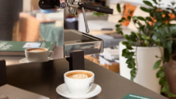 Semi-Automatic vs Fully Automatic Espresso Machines: Pros & Cons